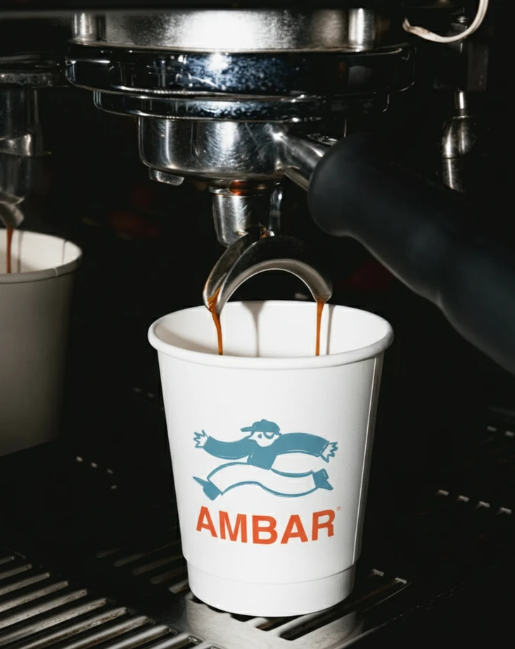 Ambar, espresso pour, café campaign
